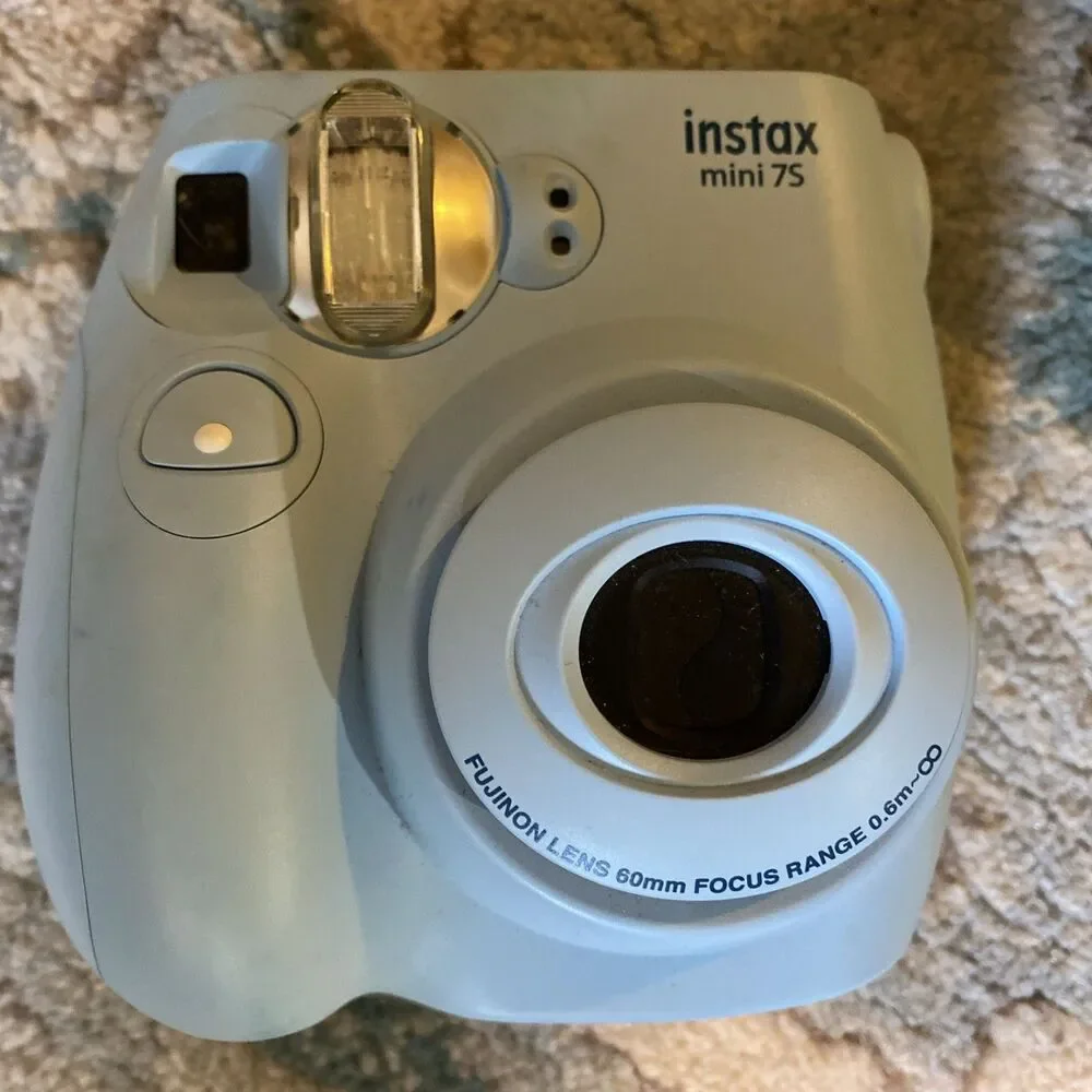 Case And Camera Instax Mini 11 Doesnt Have Photo Sheets In It